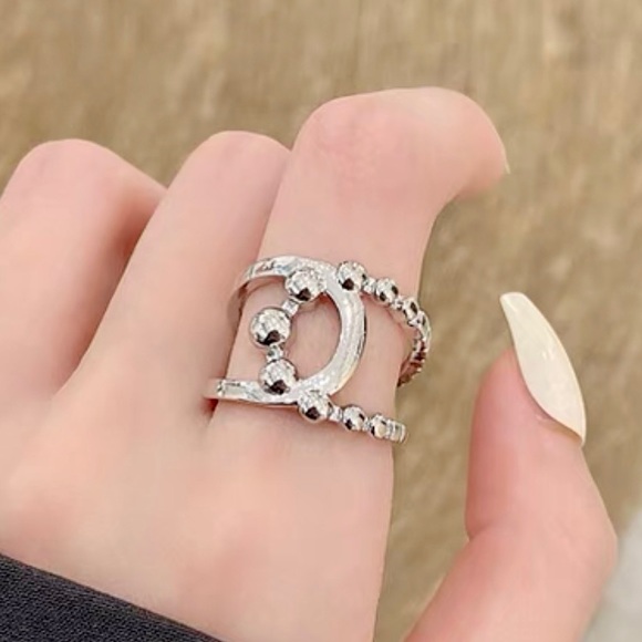 Unique Modern Two Rings Set - Picture 3 of 15